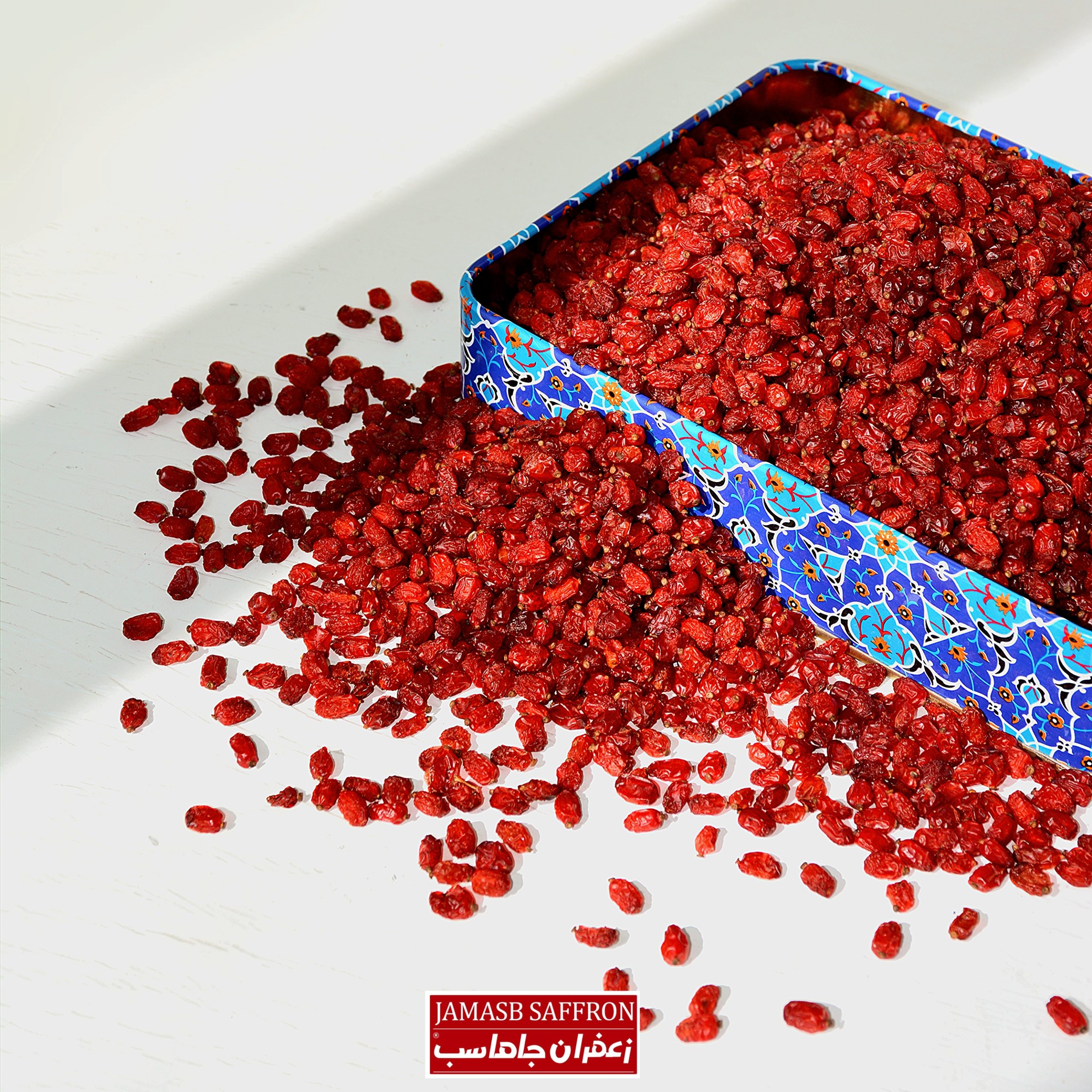 بررسی خواص زرشک و دانههای قرمز آن برای سلامتی کبد