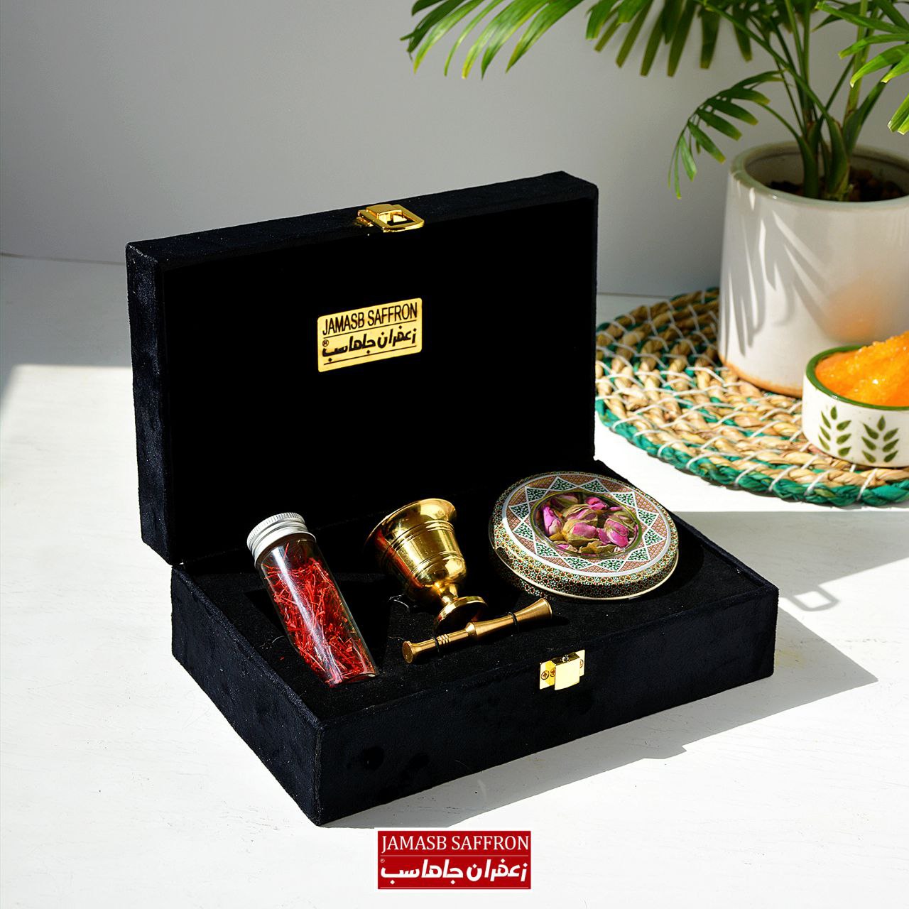 پک هدیه زعفران خاتم کاری گنجینه با هاون و گل محمدی