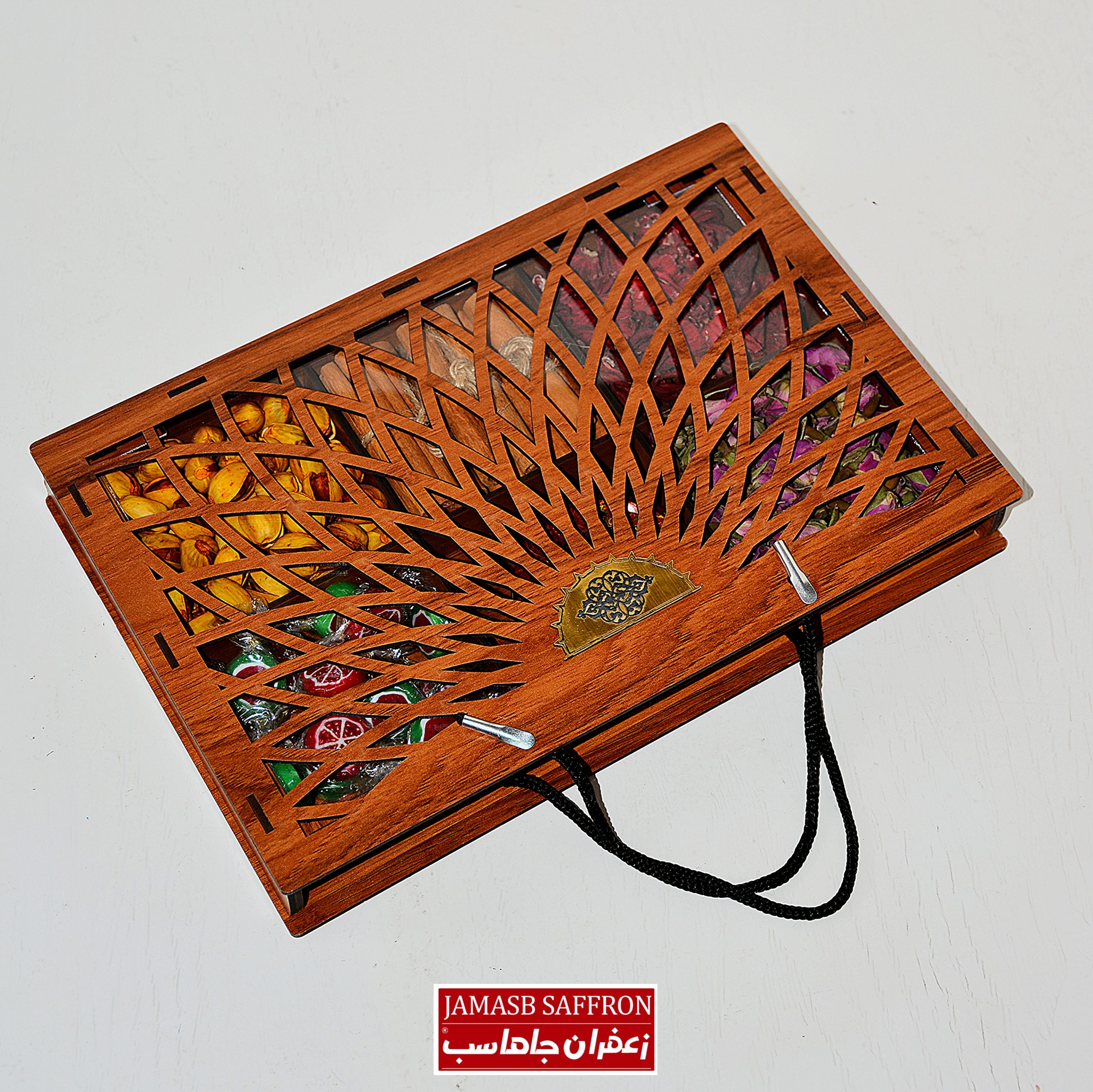 پک هدیه یلدا: گنجینهای از عطر و طعم اصیل ایرانی - Image 2